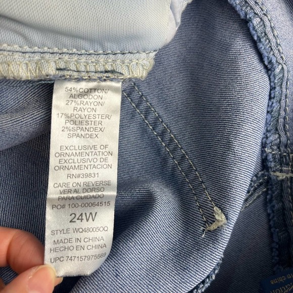 New Democracy Plus Size "Ab"solution Cuffed Shorts size 24W - Picture 12 of 13